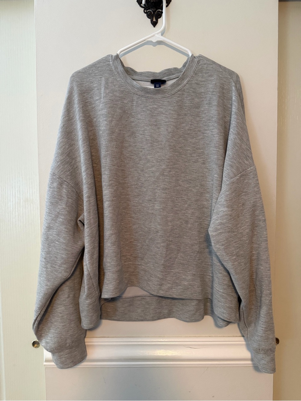 Relaxed Light Gray Crewneck Sweatshirt
